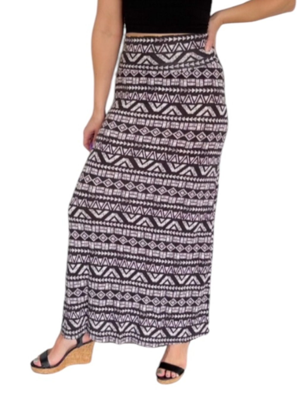 Kirious black white tribal print high rise stretch maxi skirt size small